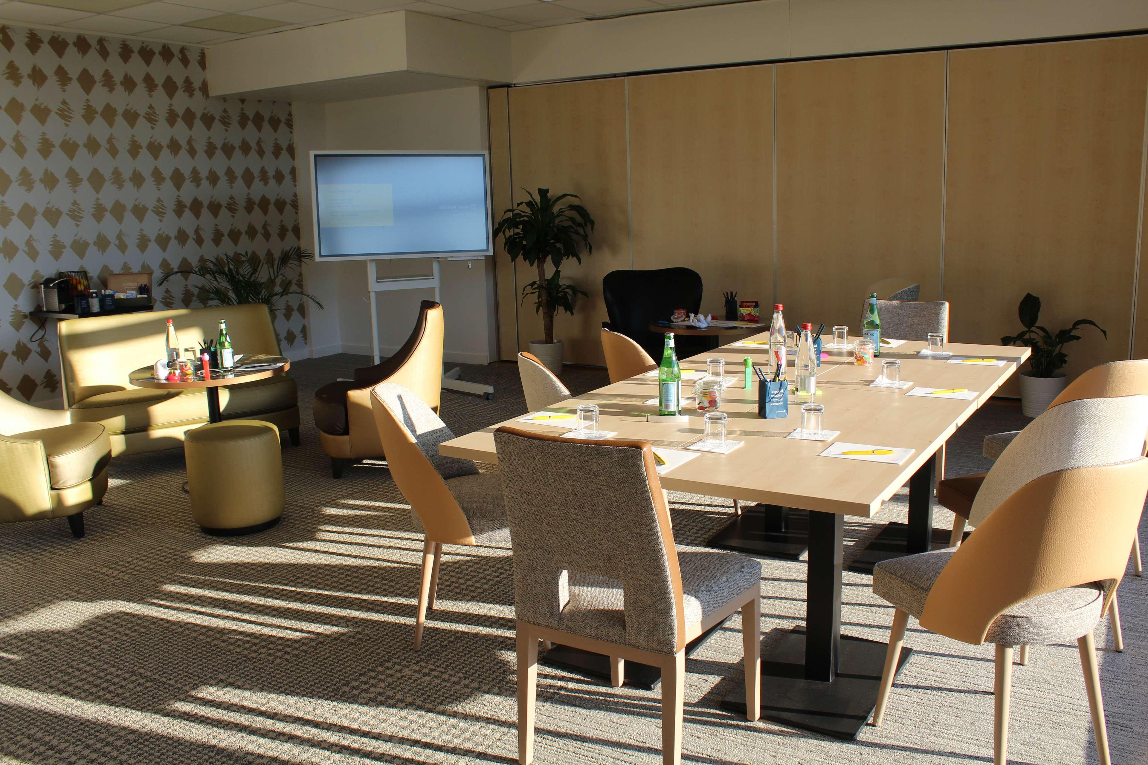 Hotel Golden Tulip Roissy Saint Witz Esterno foto