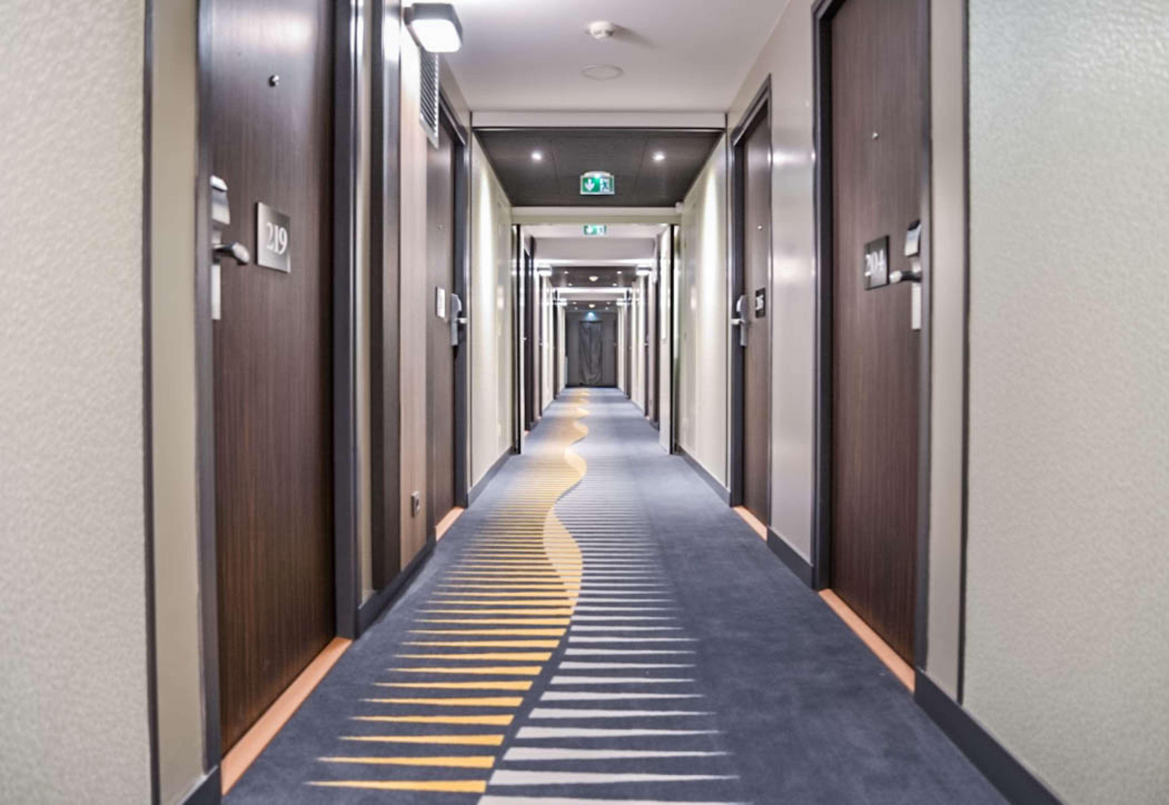 Hotel Golden Tulip Roissy Saint Witz Esterno foto