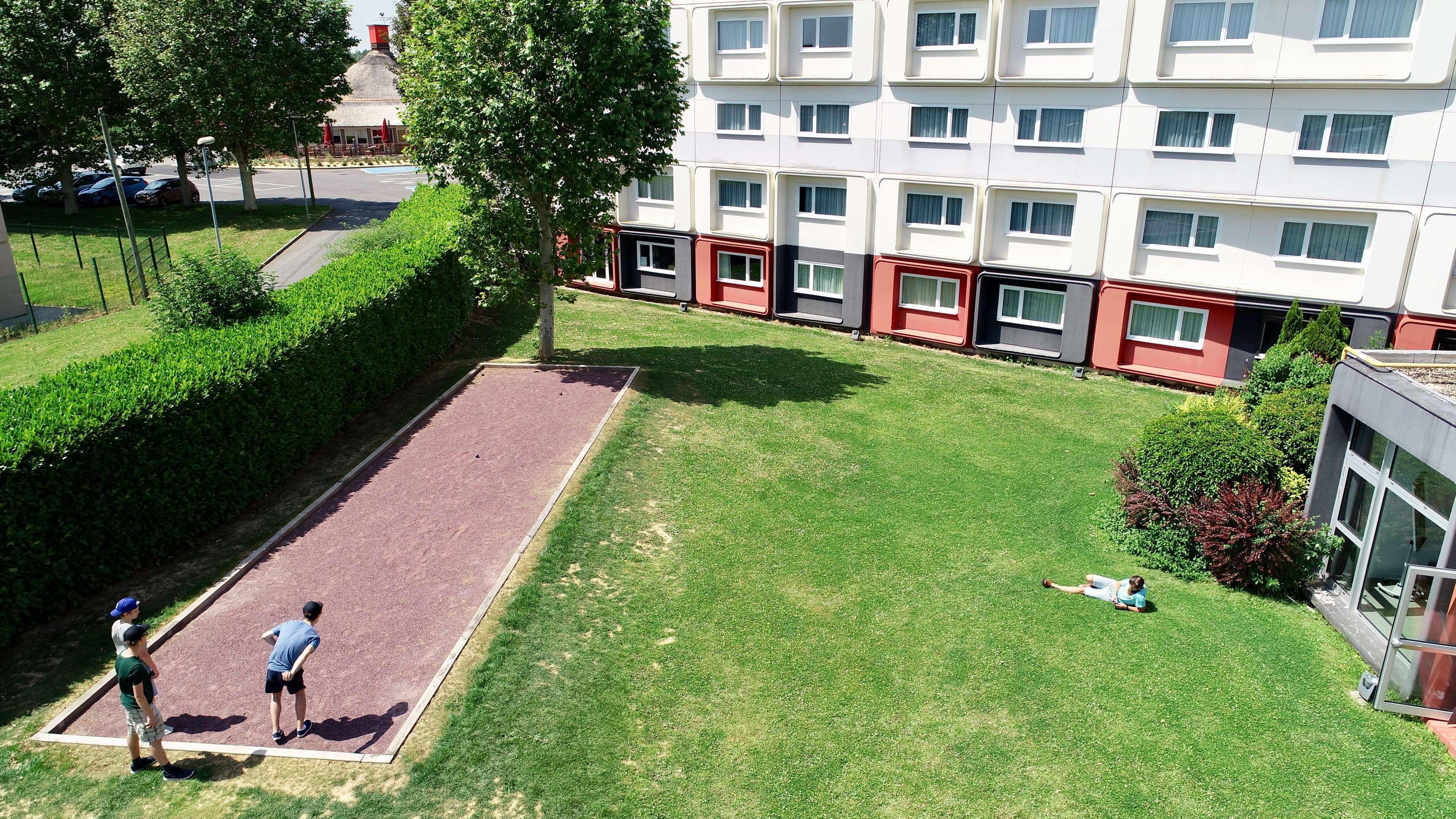Hotel Golden Tulip Roissy Saint Witz Esterno foto