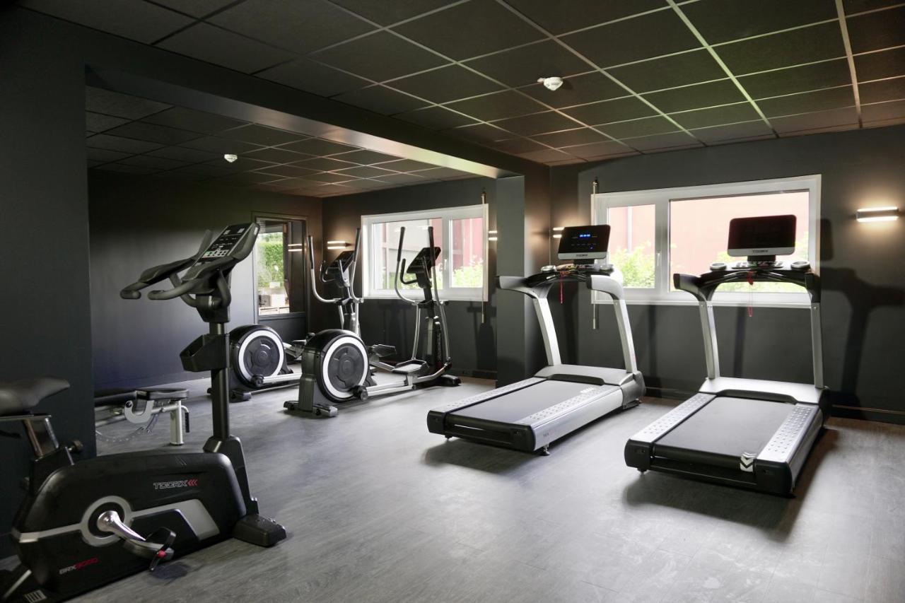 Hotel Golden Tulip Roissy Saint Witz Esterno foto