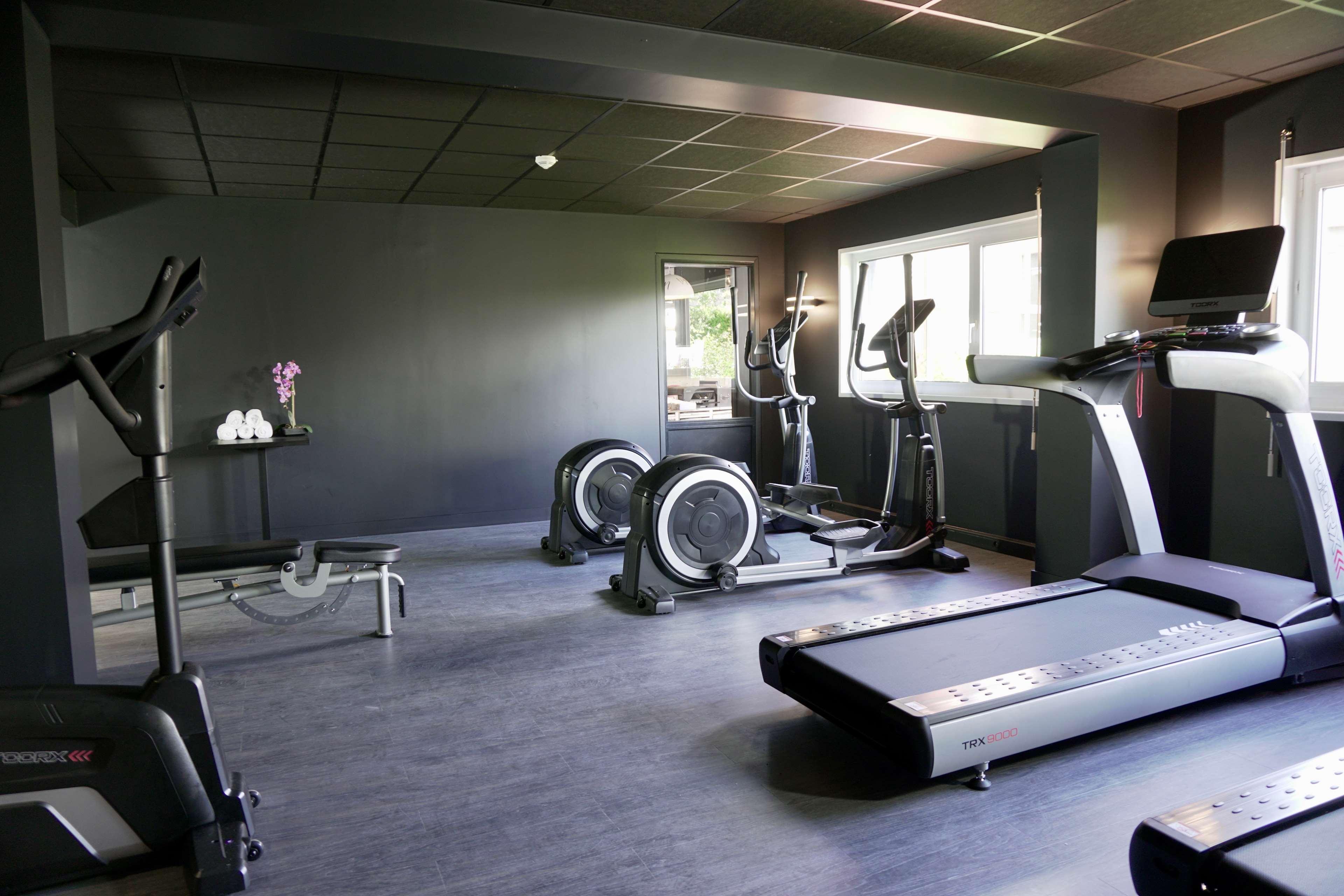 Hotel Golden Tulip Roissy Saint Witz Esterno foto