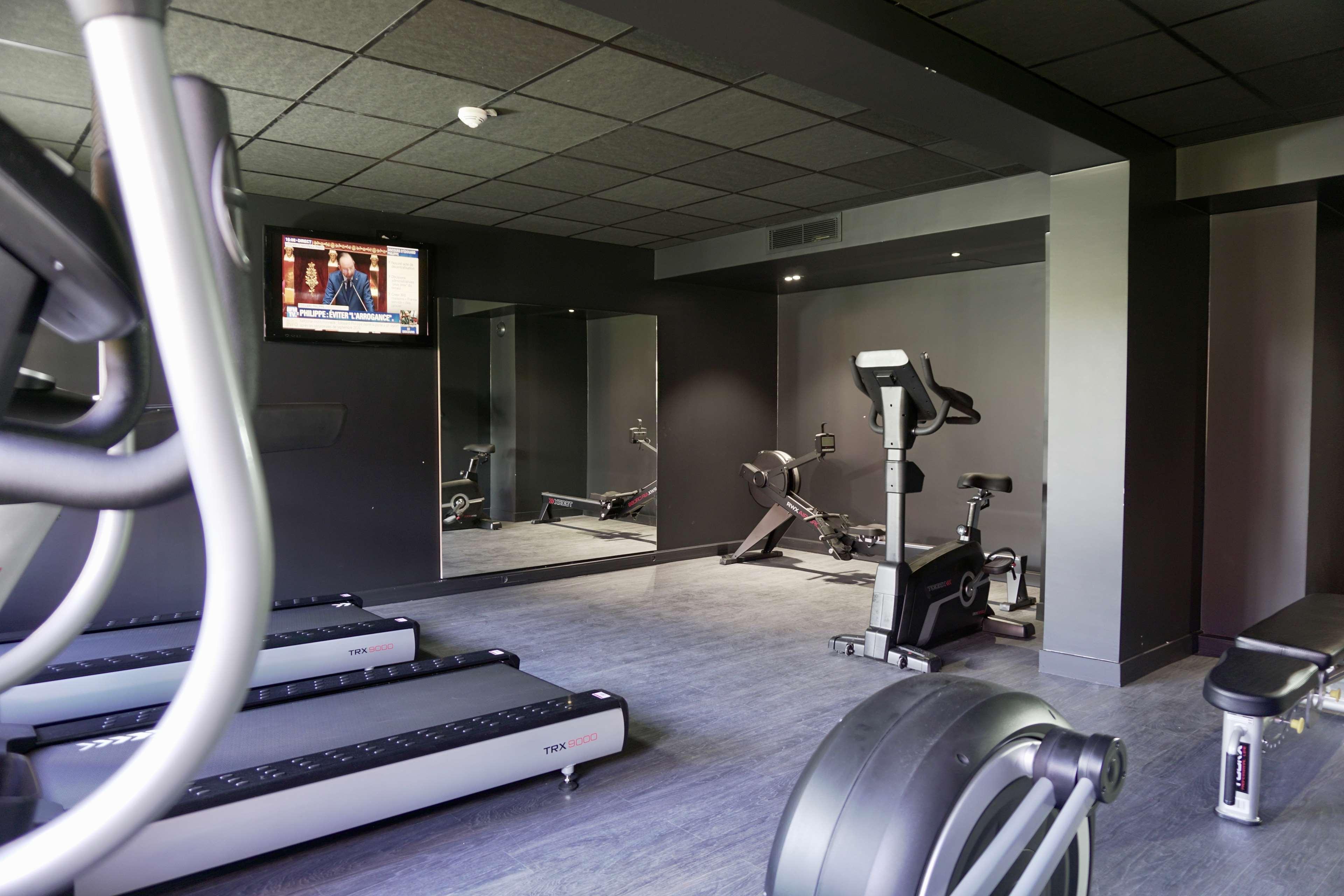 Hotel Golden Tulip Roissy Saint Witz Esterno foto