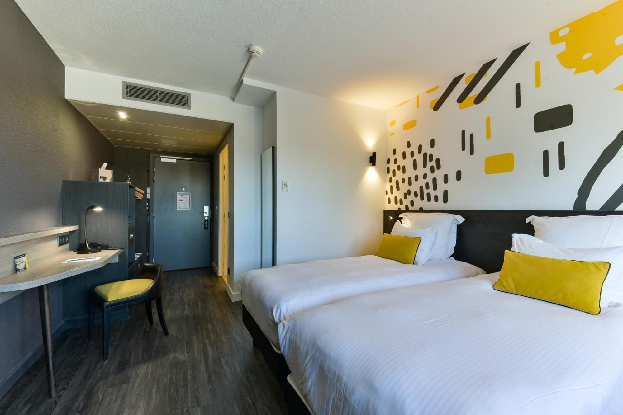Hotel Golden Tulip Roissy Saint Witz Esterno foto