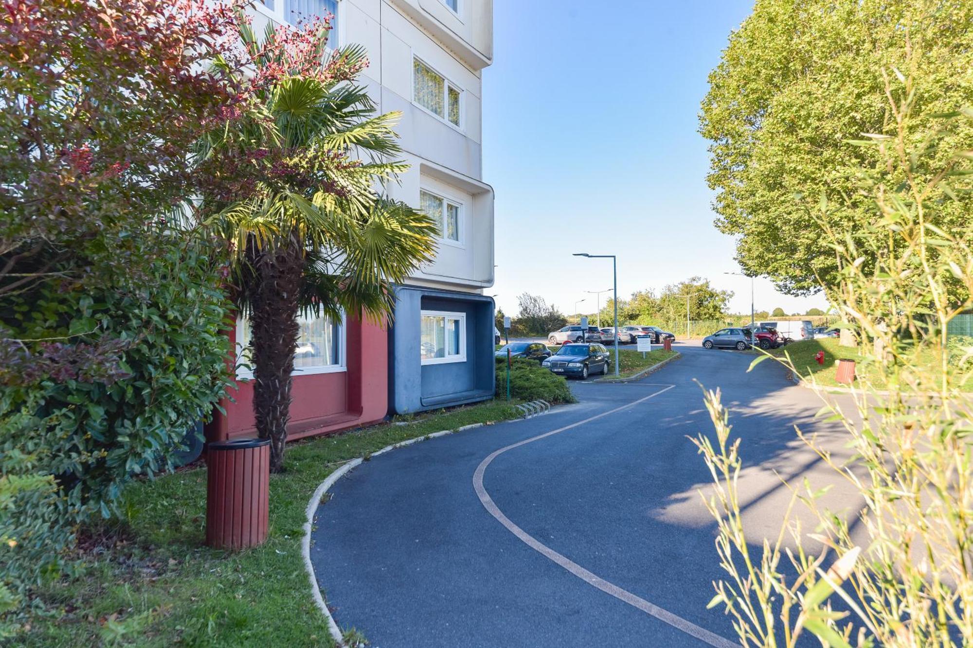 Hotel Golden Tulip Roissy Saint Witz Esterno foto