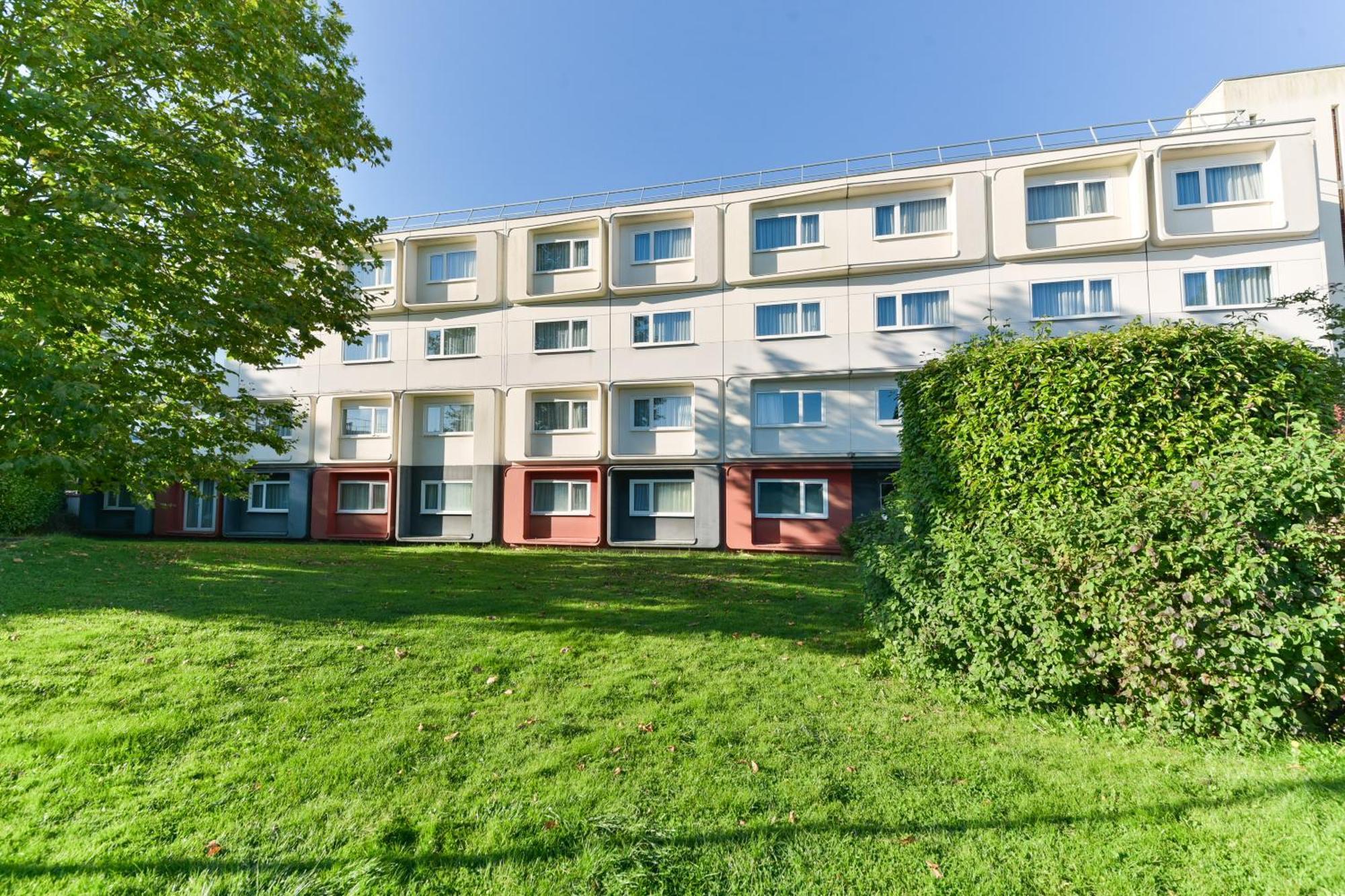 Hotel Golden Tulip Roissy Saint Witz Esterno foto