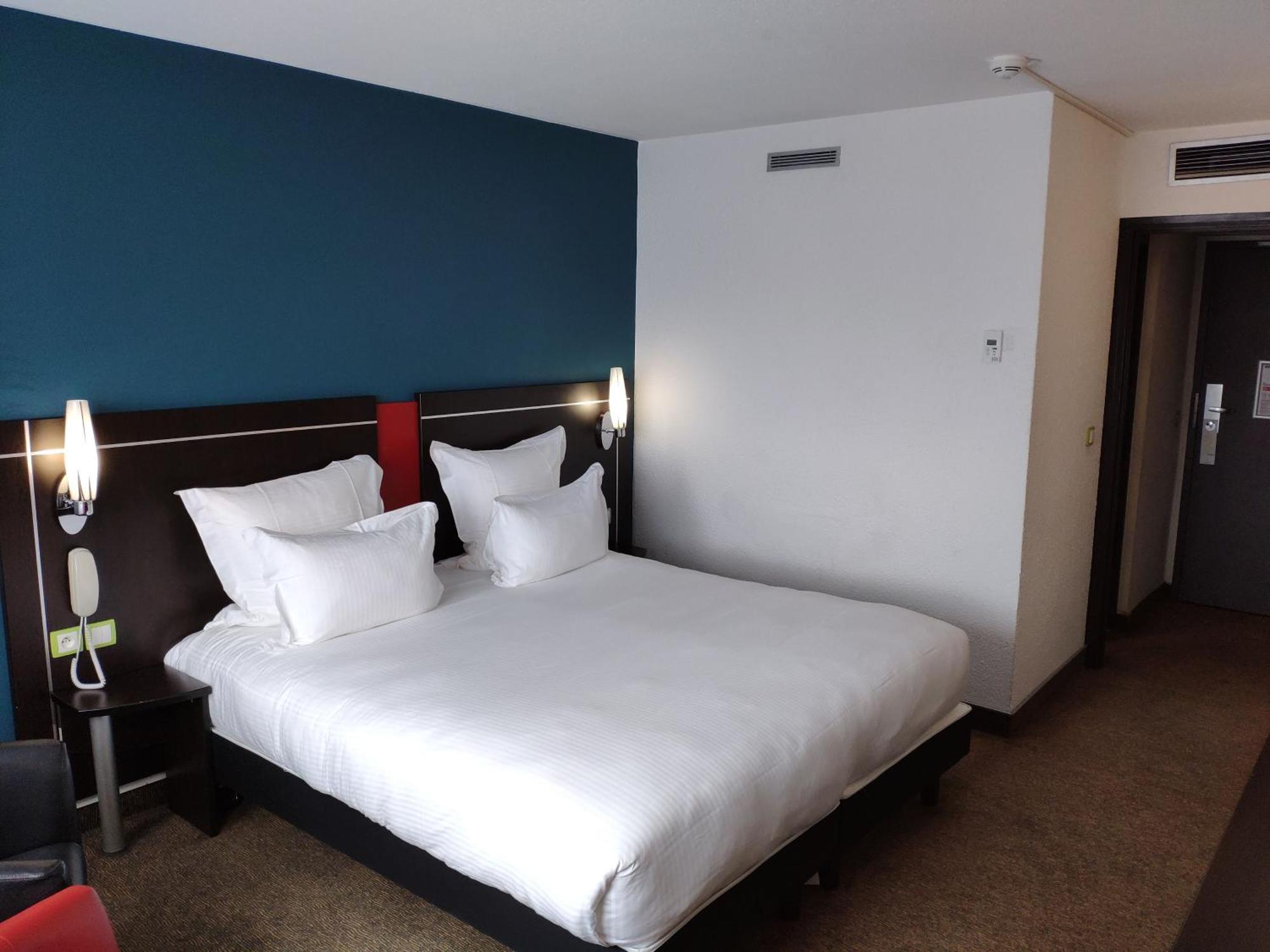 Hotel Golden Tulip Roissy Saint Witz Esterno foto